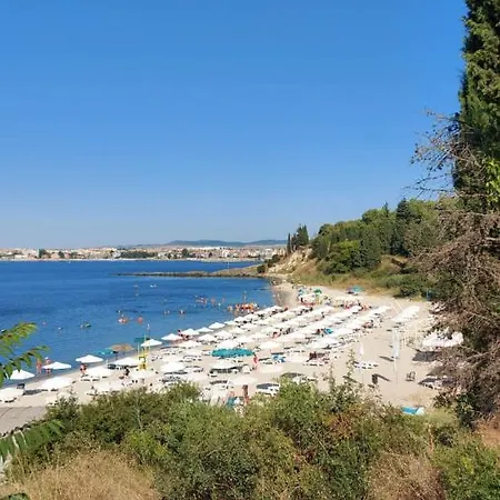 акротирия фешева Апартамент